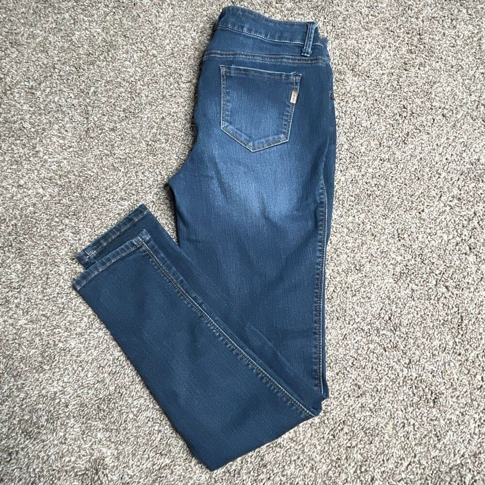 1822 Denim distressed skinny jeans size 29